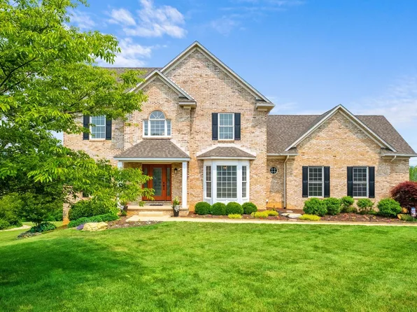 77 Johns Valley Dr, Fishersville, VA 22939