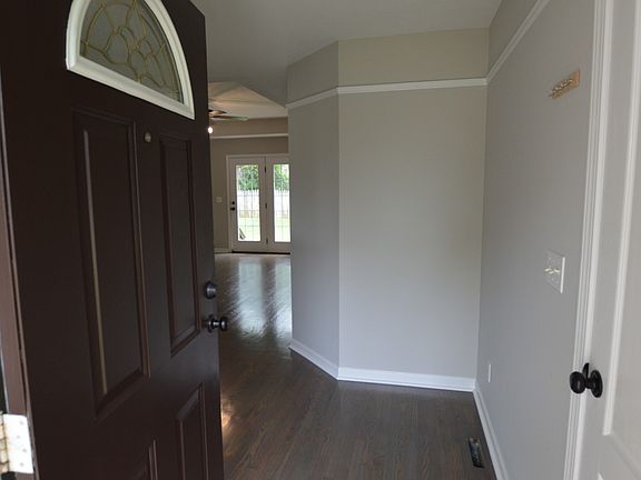 5th image of 1304 Bolton Dr