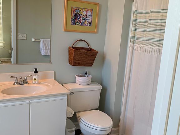 2nd image of 301-3208 Jade Ct #301