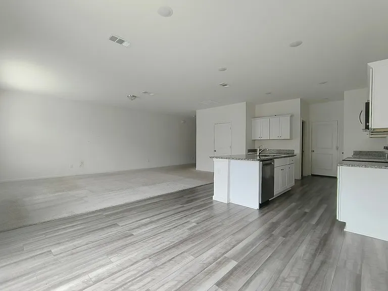 1809 Chapel Hill Rd — Photo 7