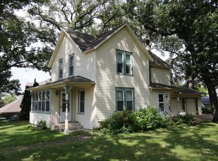 212 18th St, Spirit Lake, IA 51360