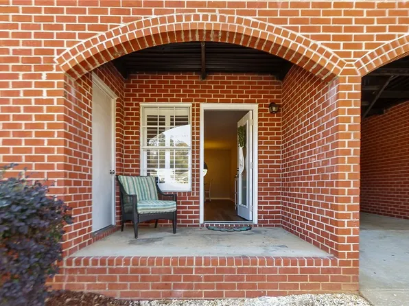 2515 Veterans Memorial Pkwy APT 104, Tuscaloosa, AL 35404