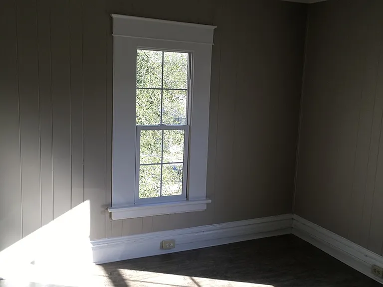 344 Oney Ave — Photo 3