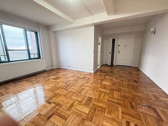 4th image of 1970 E Tremont Ave APT 11G
