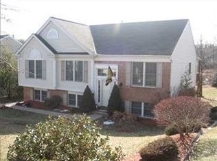508 Cherryhill Dr, Bridgeville, PA 15017