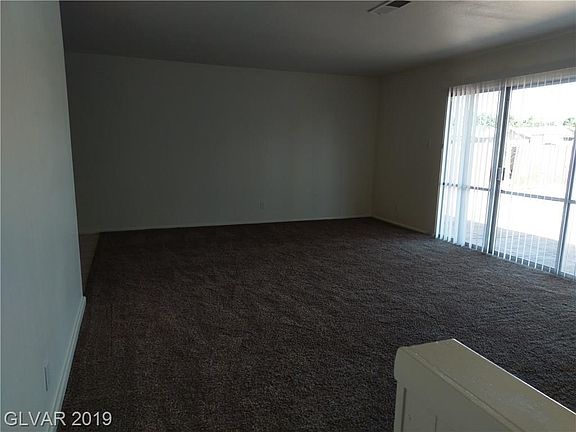 4th image of 5270 Champions Ave