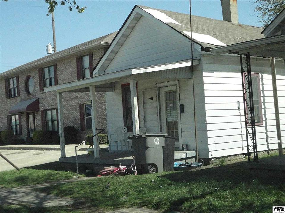 1st image of 221 S Vine St