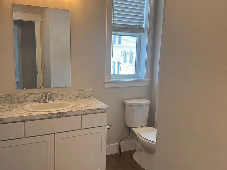 1624 Saint George Blvd — Photo 5