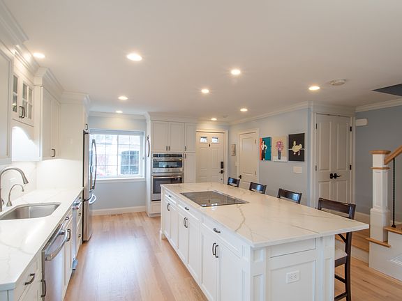 2nd image of 2 Denmark Ln