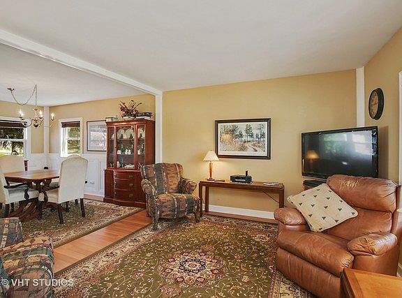 4th image of 441 Tartans Dr