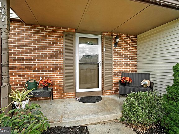 4th image of 147 Hunt Dr