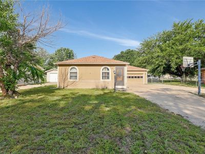 141 N Tracy St, Wichita, KS, 67212