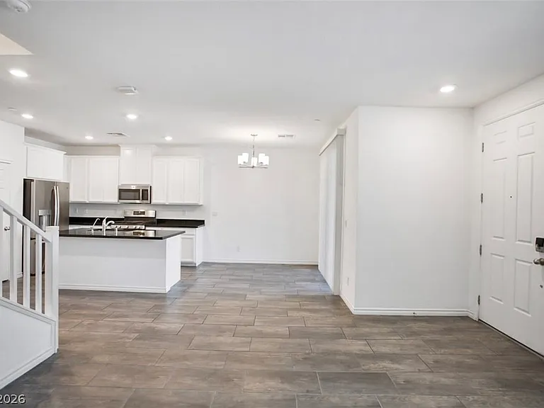 20 Barbara Ln #87 — Photo 7