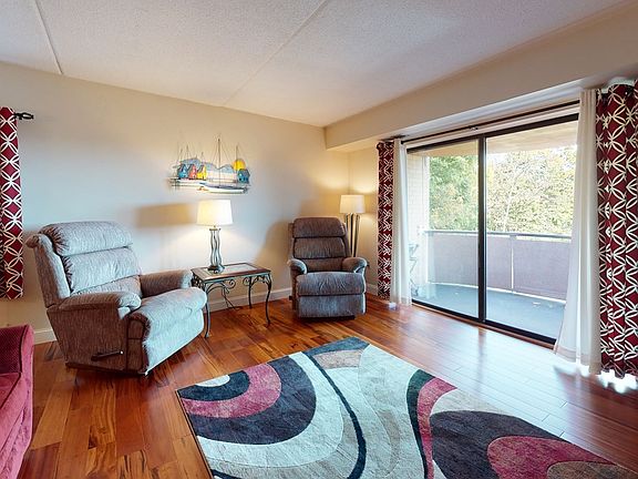 3rd image of 2500 Mystic Valley Pkwy APT 503