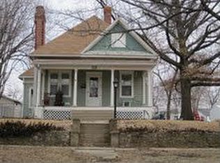 112 New Jersey Ave, Holton, KS 66436