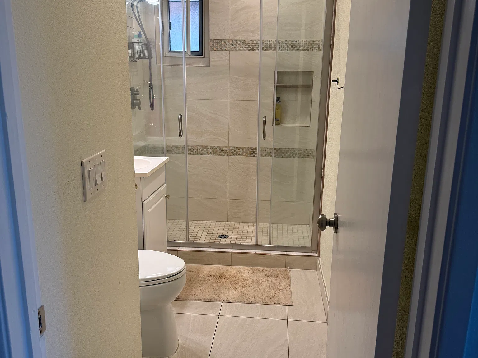 3 bed, 1207 sqft, $1,300 — Photo 3