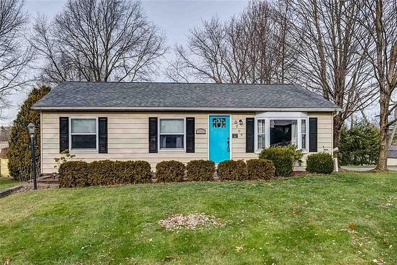 1st image of 209 Katherine Dr