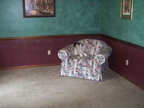 5th image of 225 Millwood Ave