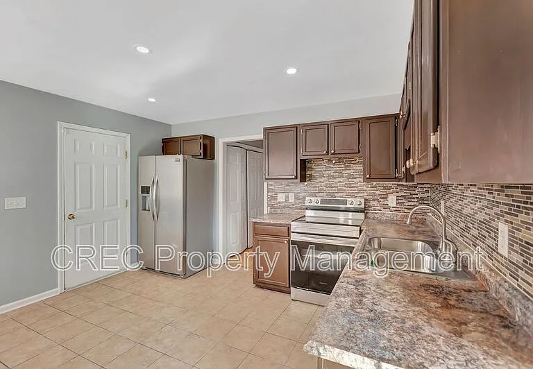 3019 Woodington Pl — Photo 11