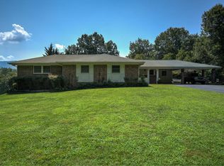 477 Galbraith Creek Rd, Bryson City, NC 28713