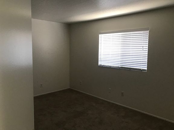 4th image of 3640-44 S Barcelona St #3640-04