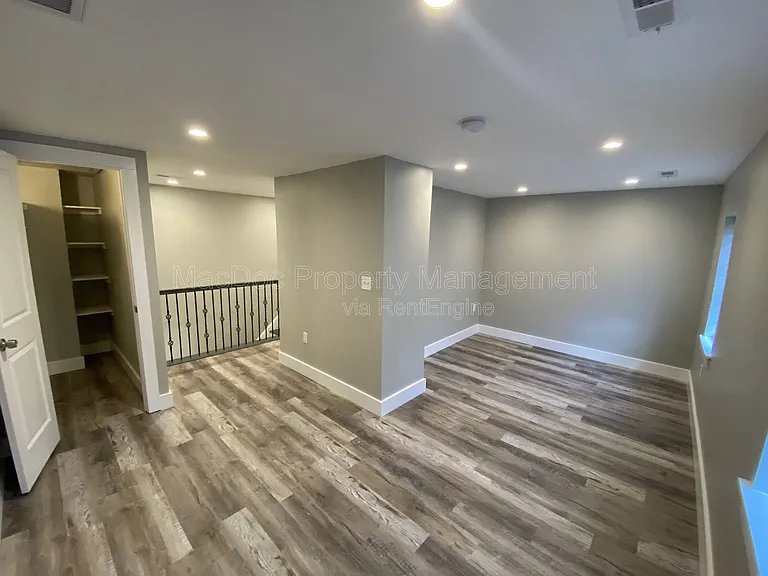 1115 Winchester St #C — Photo 14