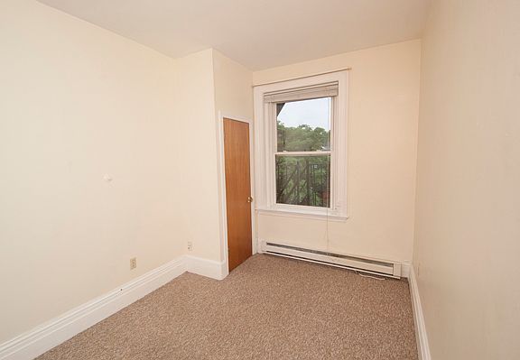 5th image of 507 Beacon St APT 15