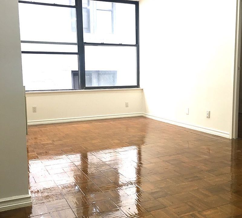 1st image of 304 W 92nd St APT 6A