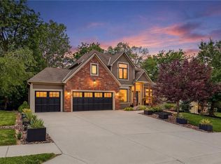 14345 NW 65th Pl, Parkville, MO 64152