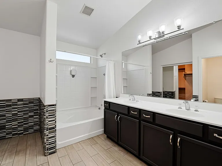 4420 E High Point Dr — Photo 28