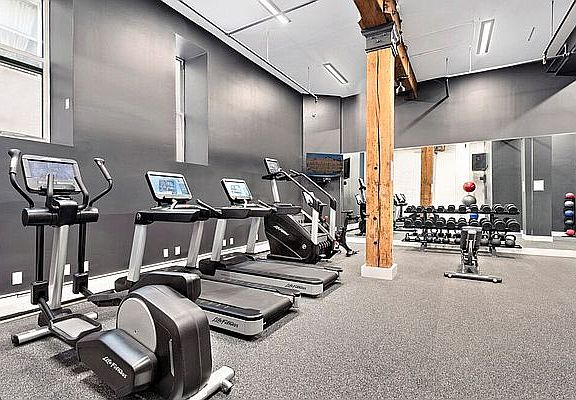 5th image of 275 Park Ave APT 6S