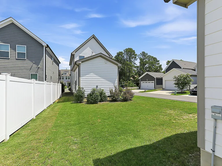 6260 Taylor Rd — Photo 48