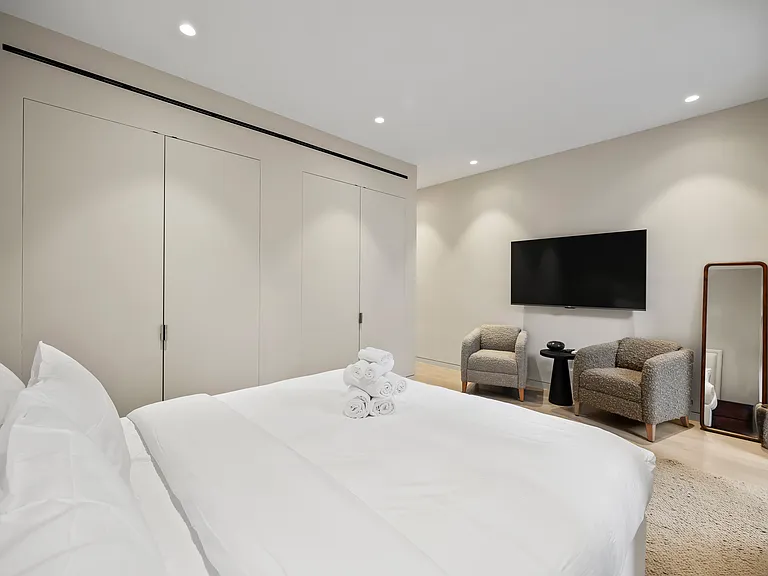 460 W 44th St #3 — Photo 13