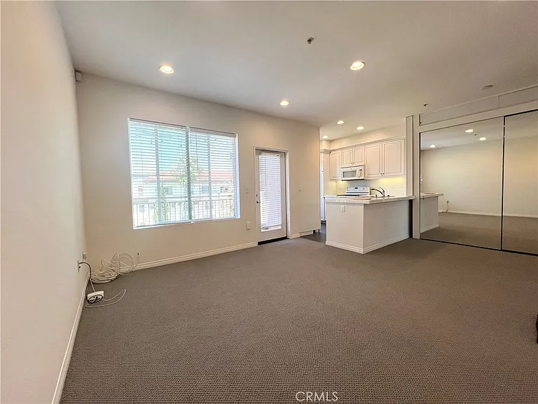 6020 Seabluff Dr #402 — Photo 8