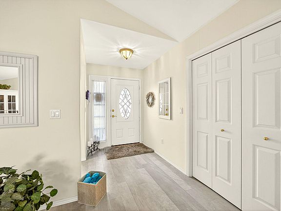 3rd image of 614 Cherrywood Dr