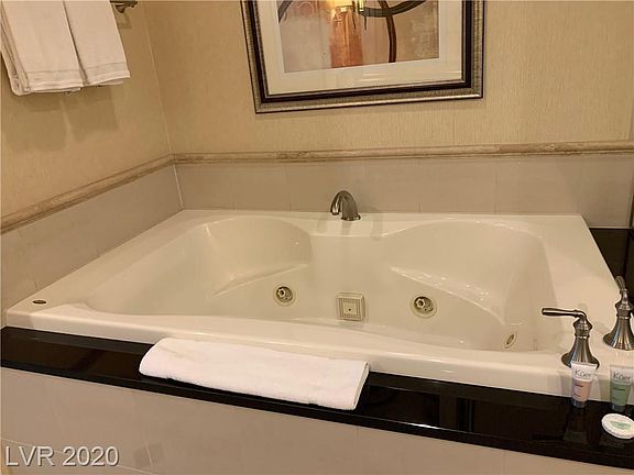 2nd image of 125 W Harmon Ave #14814