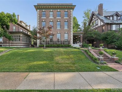 53 Kingsbury Pl, Saint Louis, MO, 63112