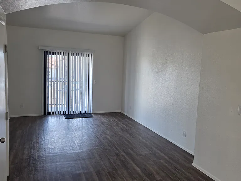 1311 N Gila St #3 — Photo 26