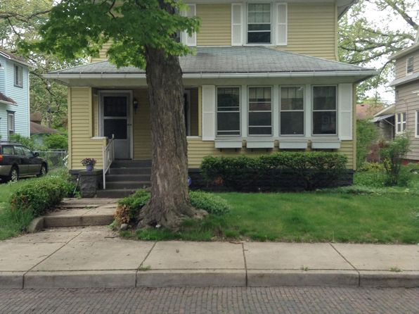 837 Forest Ave