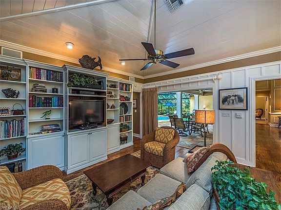 4th image of 3649 Woodlake Dr