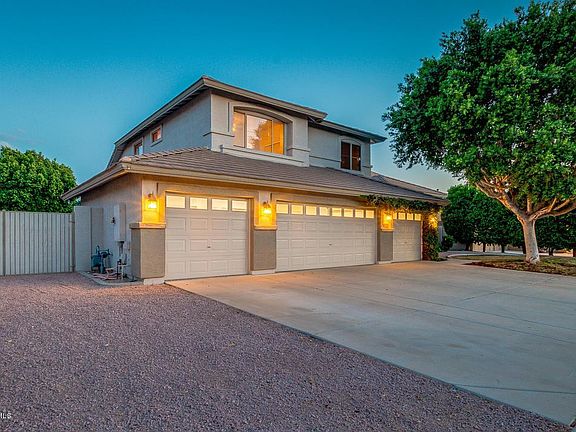 2nd image of 7057 W Greenbriar Dr