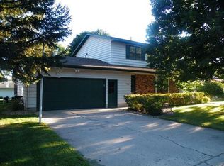 769 19th St, Windom, MN 56101