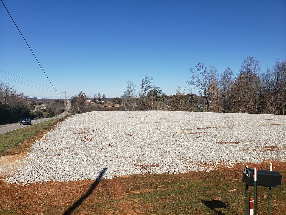 1st image of 8390 Roberts Matthews Hwy