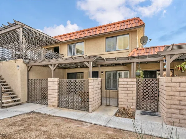 647 Pepper Tree Cir, Henderson, NV 89014