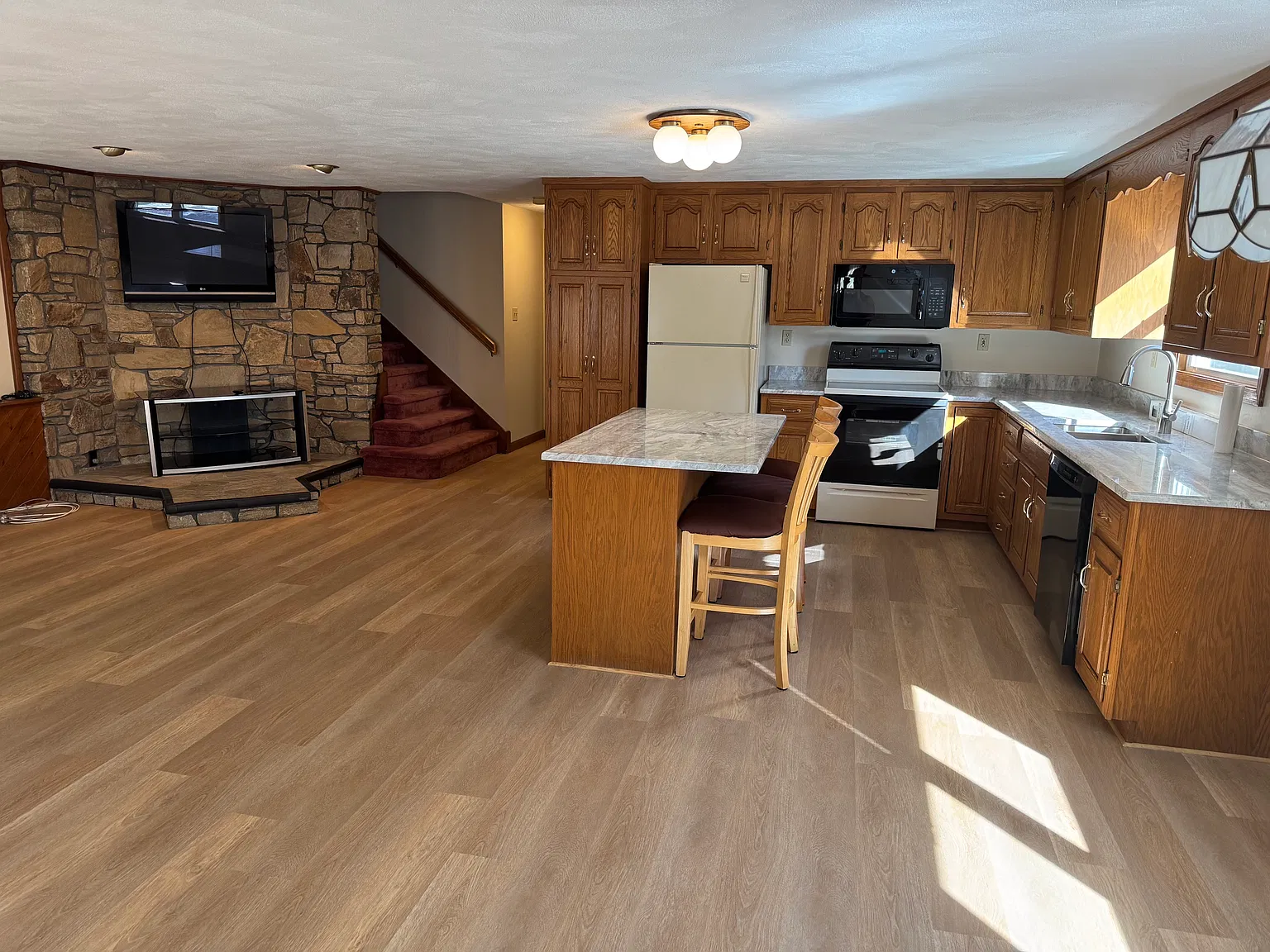 1 bed, $2,300 — Photo 1