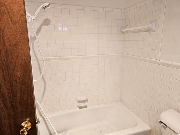 4th image of 2300 Moberly Dr