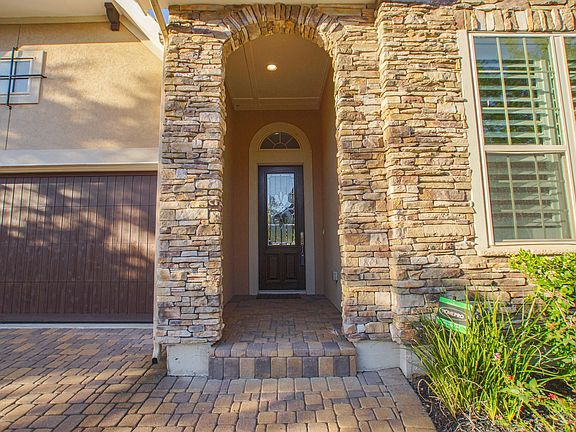 4th image of 290 Sonoma Ct