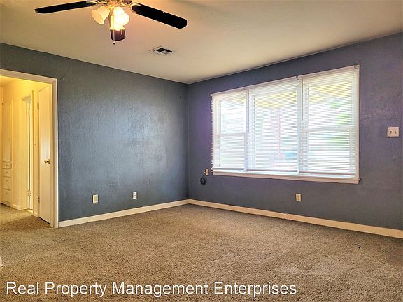 3rd image of 428 S 4th St