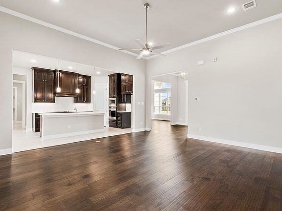 5th image of 4651 Spring Garden Rd