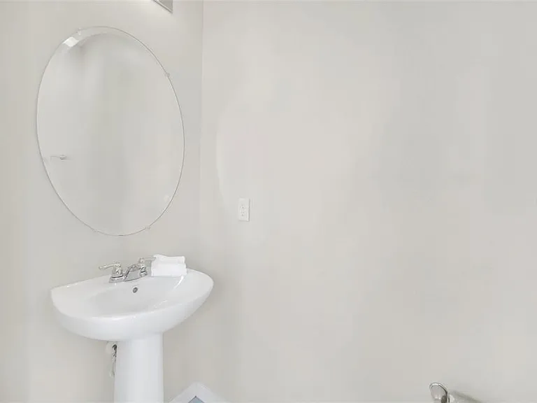 9009 Egret Mills Ter — Photo 34